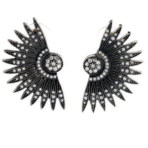 Black Vintage Fan Stud Earrings